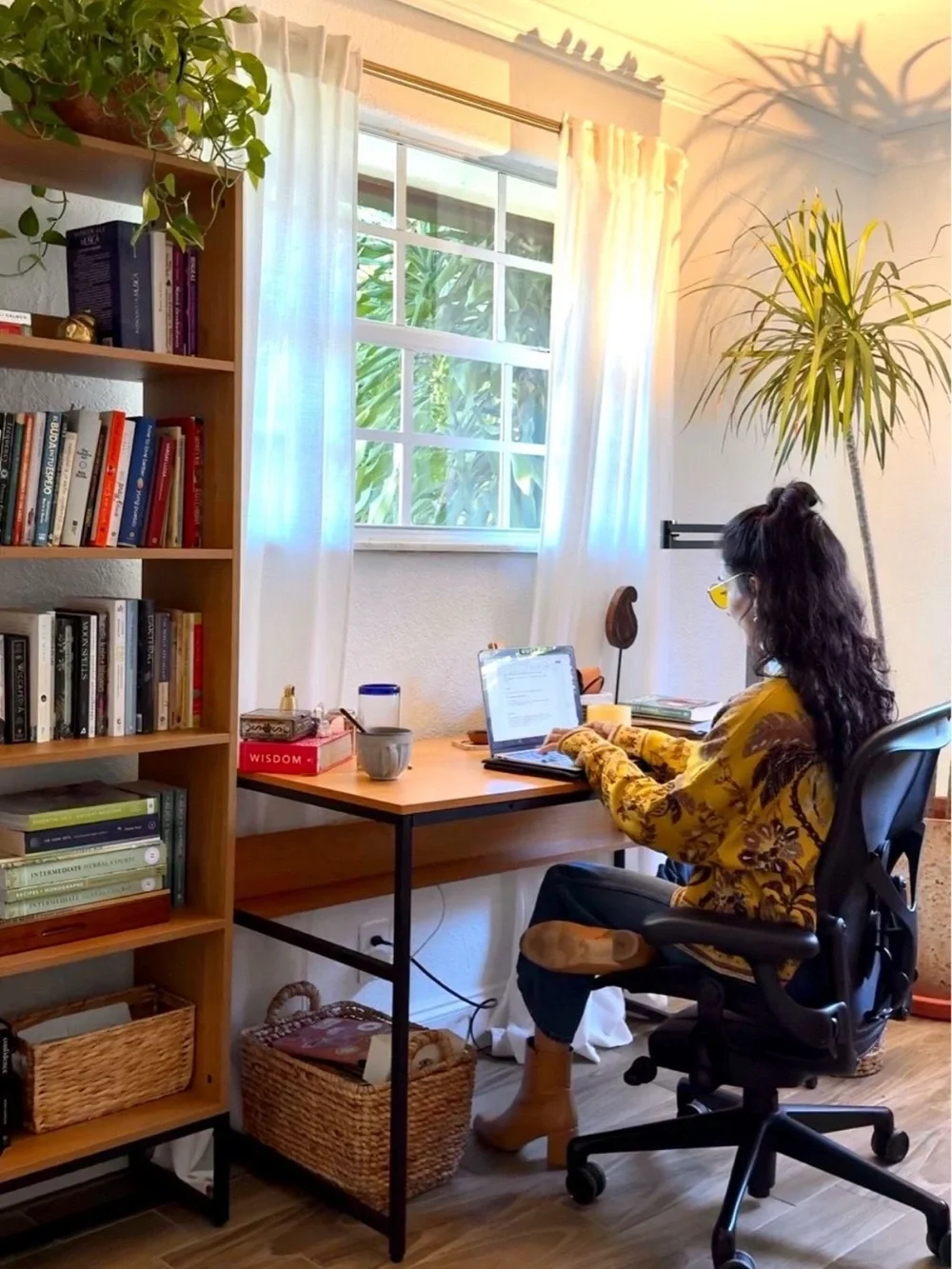 Custom made Bookshelf and Desk Set Home Storage & Organization